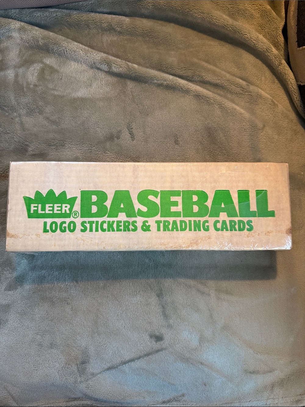 Fleer Baseball Logo Stickers & Trading Cards Box -
